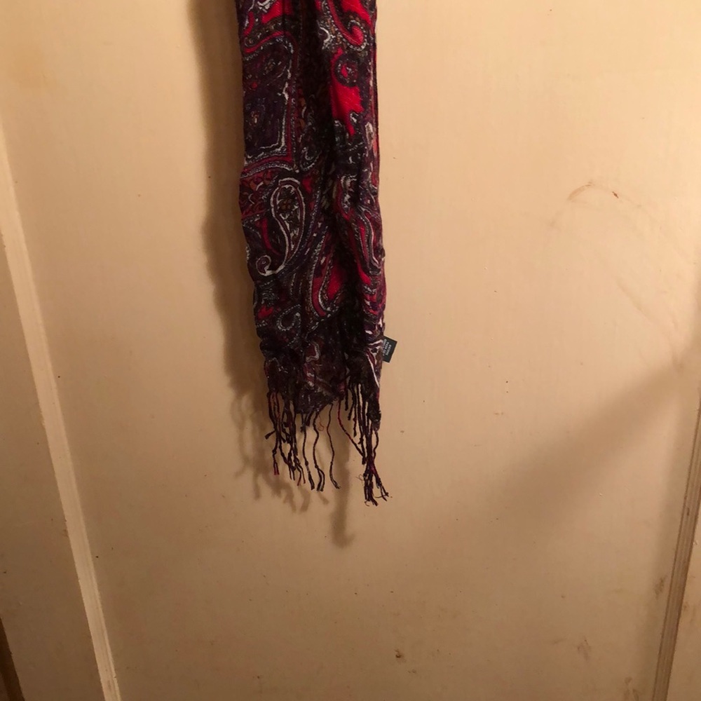 INC lightweight paisley scarf - Picture 4 of 5